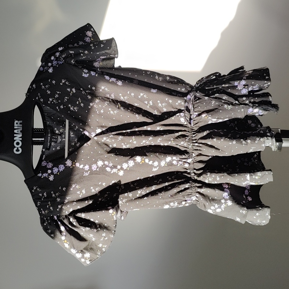 BNWT Peplum top